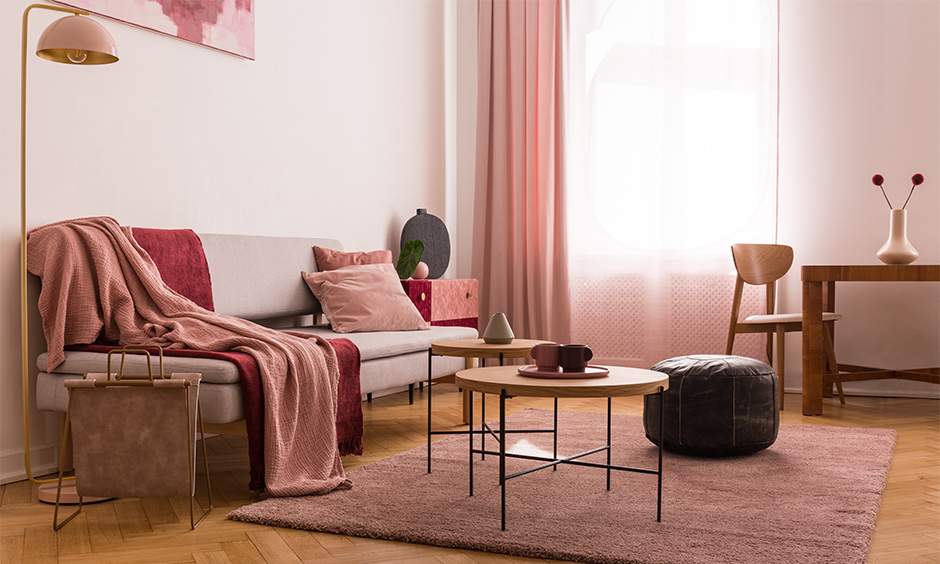 Best colour combination for drawing room using the 60-30-10 rule and layered textures.